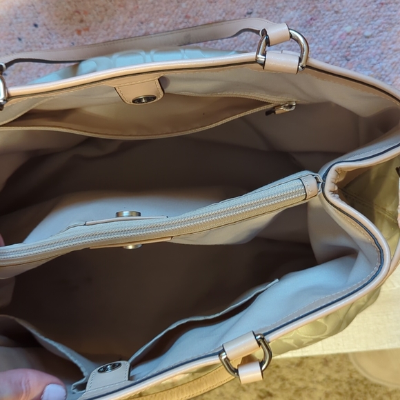 Coach bag🔥🔥🔥 - Picture 6 of 9